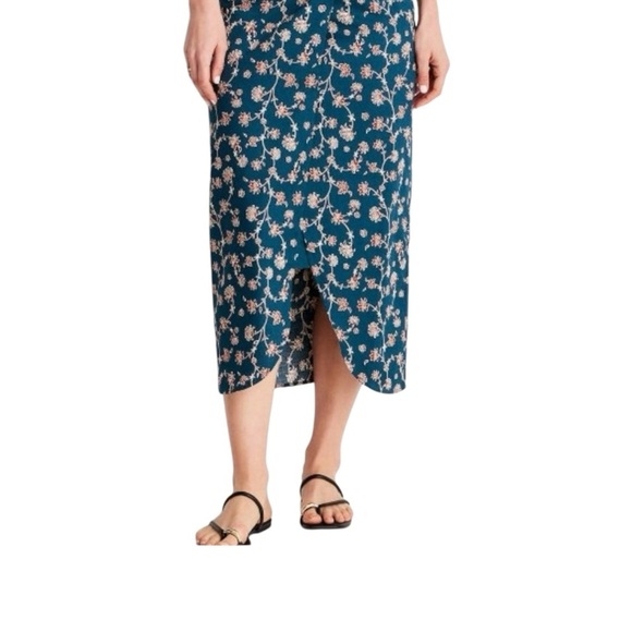 Future Collective Floral Print Blue Red and White Midi Skirt Jenny K - Picture 2 of 14
